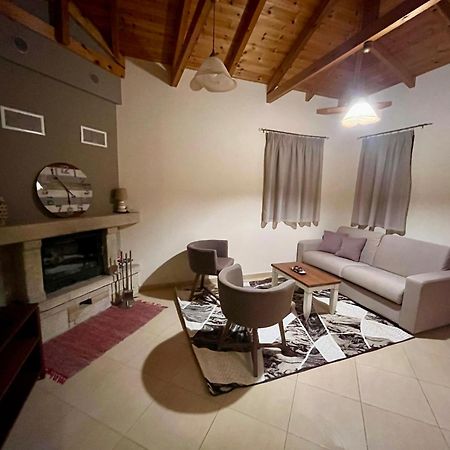 Riza Apartments Kardhamili Bagian luar foto